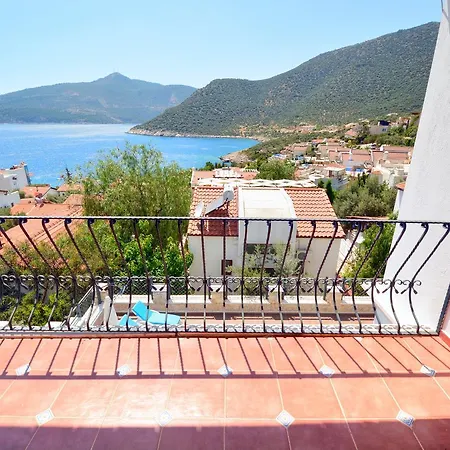 Turkuaz Willa Kalkan
